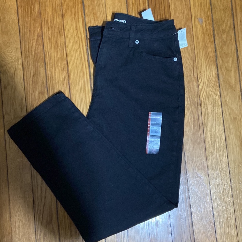 NO BOUNDARIES MOM JEANS SZ 9